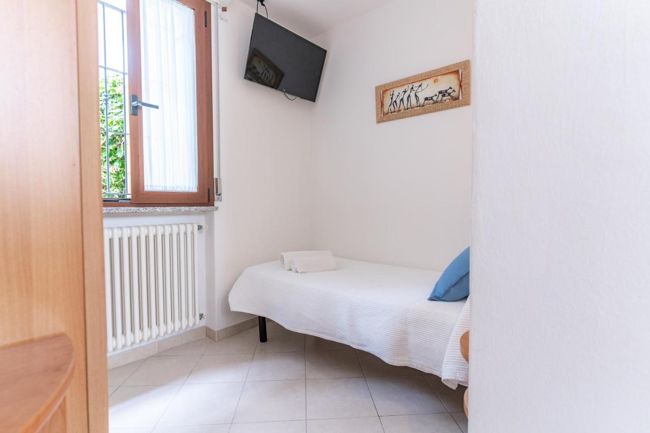 Hotel Greta B&B Rimini Exterior foto